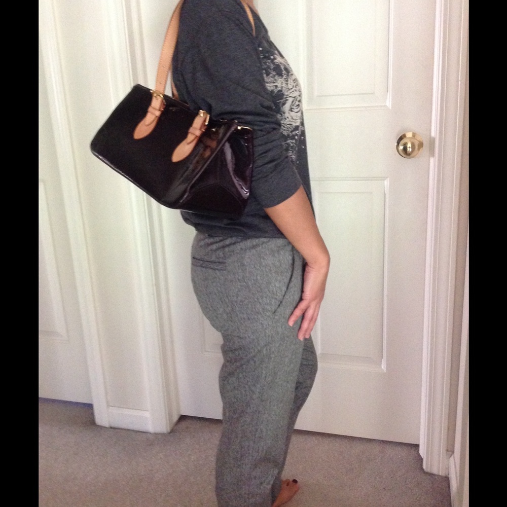 💯 Authentic Louis Vuitton handbag